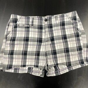 St. John’s Bay Men’s Plaid Shorts Size 12